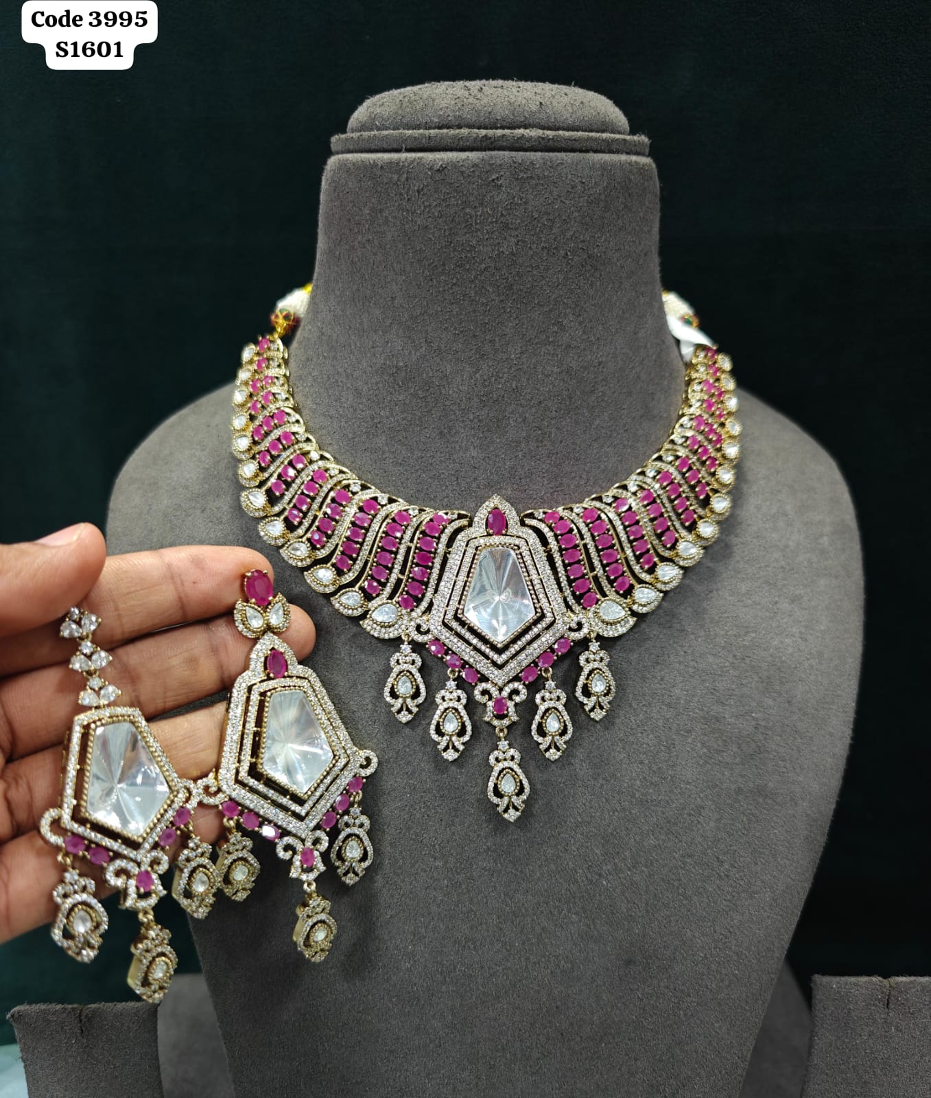 Necklace Set 035